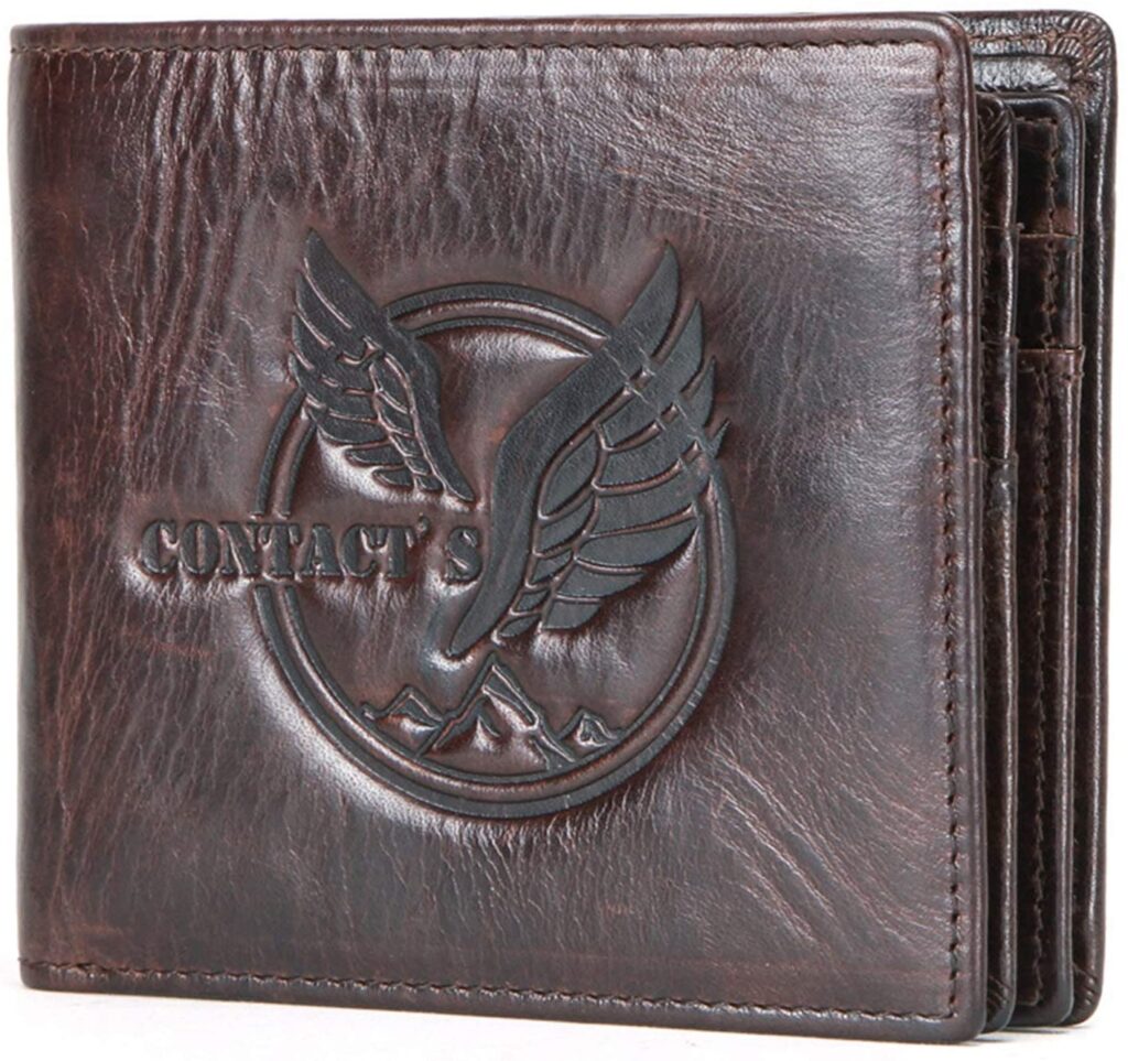 Mejores carteras con cadena hombre 19 Cartera-de-piel-con-tachuelas